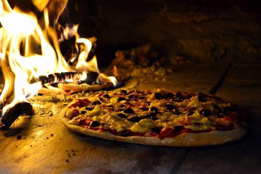 Foto de portada de PIZZERIA Y RESTAURANTE EL RETOÑO DEL MANGO